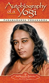 Book cover of Autobiography of a Yogi by Paramahansa Yogananda